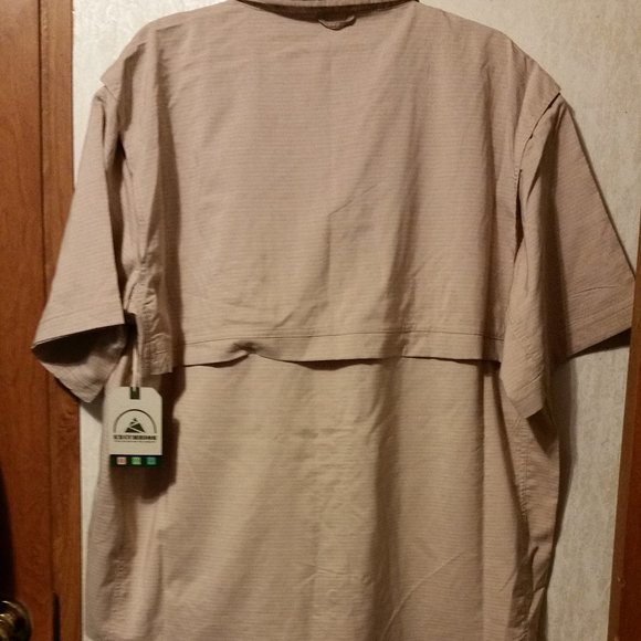 COPY - NWT Men's XL  Excurzion Beige Athletic Shirt - Picture 3 of 5